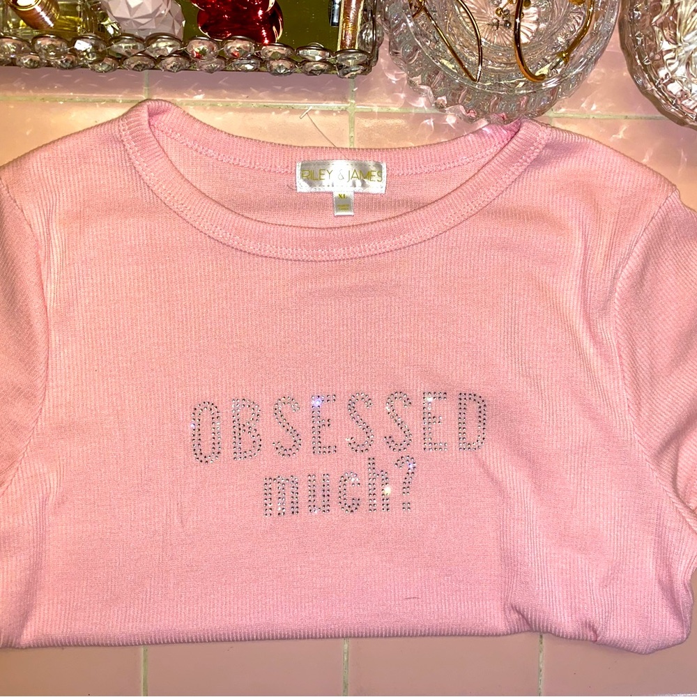 🚫SOLD🚫Pink Sparkly Rhinestone Tee
